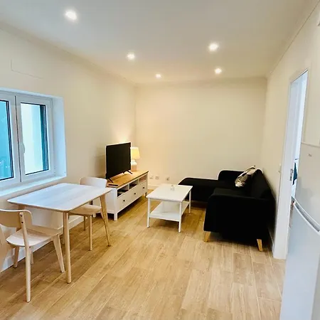 Casa Martins Country Apt 6 - 20Mins From Ericeria With Private Parking Apartment